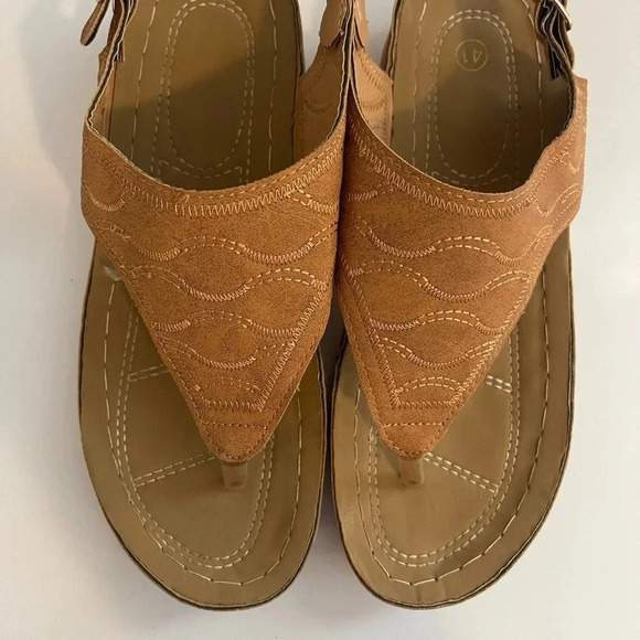 Faux suede sandals size 41 - Picture 2 of 8